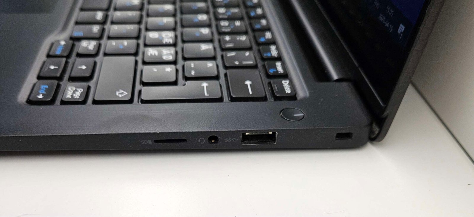 Dell Latitude 7370 m5-6y75 / 8GB / 512GB (Generalüberholt)