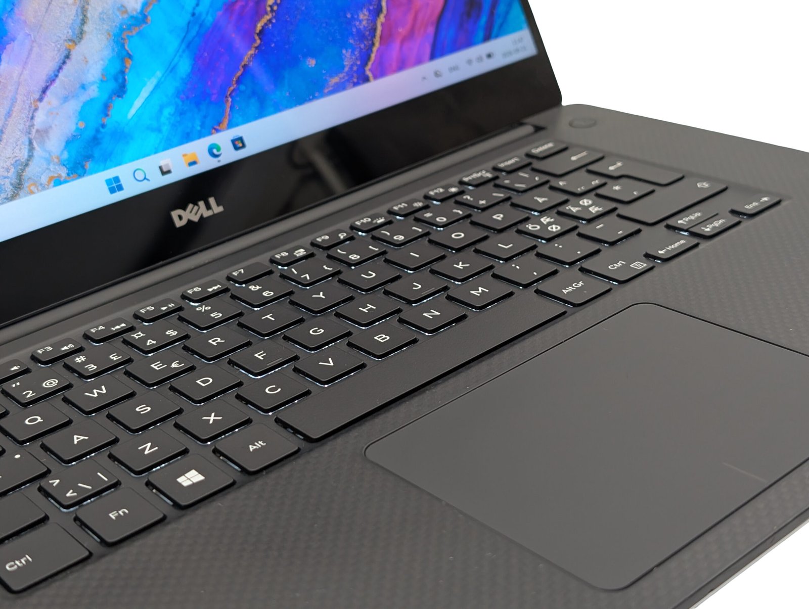 Dell XPS 15 9560 / i7-7700HQ / 16GB / 256GB / GTX 1050 4GB (GENERALÜBERHOLT)